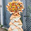 Shop hoa khai trương Phù Mỹ Bình Định cung cấp các mẫu hoa tươi sang trọng, giúp chủ cửa hàng đón lộc đầu năm đầy may mắn.