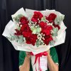 Bó hoa hồng đỏ giấy trắng