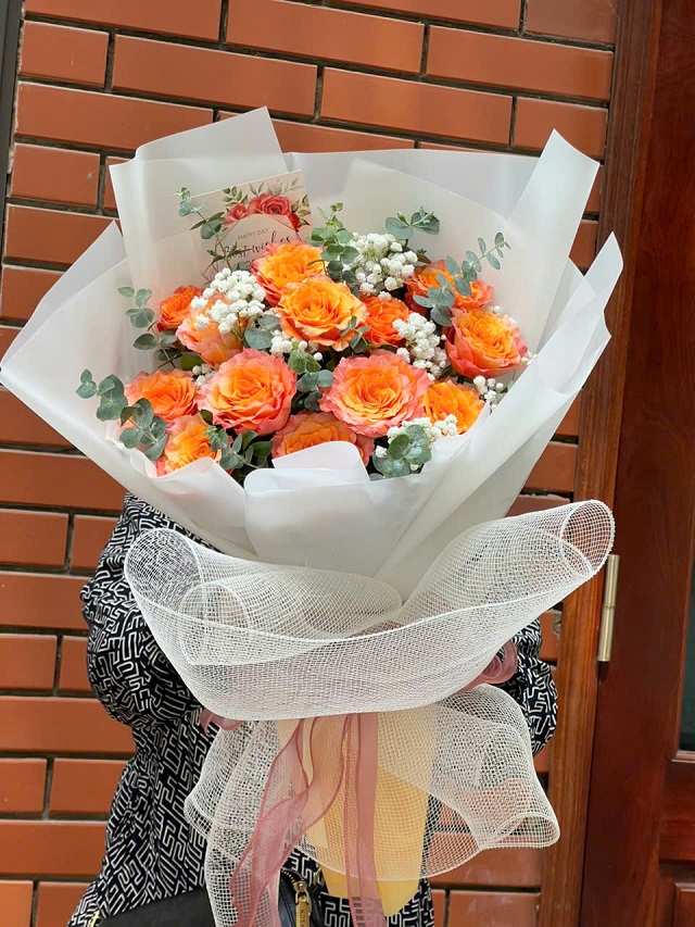Những mẫu hoa tươi thiết kế tinh tế, mang thông điệp yêu thương, hoàn hảo cho mọi dịp. Shop hoa tươi Lạc Tánh Tánh Linh luôn sẵn sàng phục vụ bạn