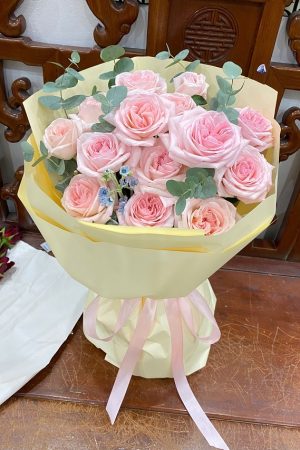 Bó hoa hồng kem tại Quận Lê Chân Hải Phòng – sự kết hợp lãng mạn, nhẹ nhàng, phù hợp tặng bạn bè, đồng nghiệp hay người thân.