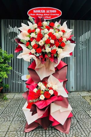 Lẵng hoa khai trương sang trọng, màu sắc tươi tắn tại hoa tươi Kim Động Hưng Yên.